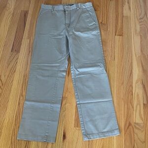 Izod Men's Khaki American Chinos 30x32